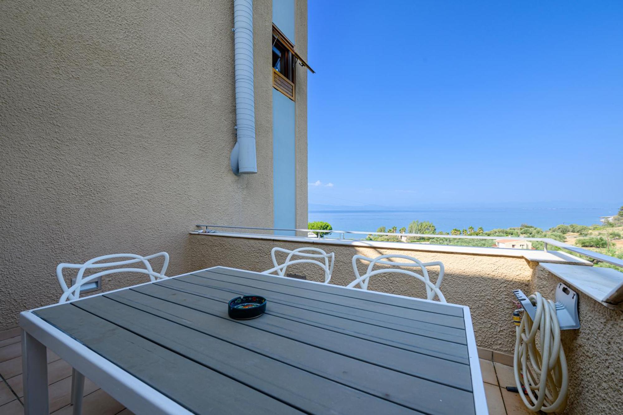 Mani Tower Villa Akrogiali 外观 照片