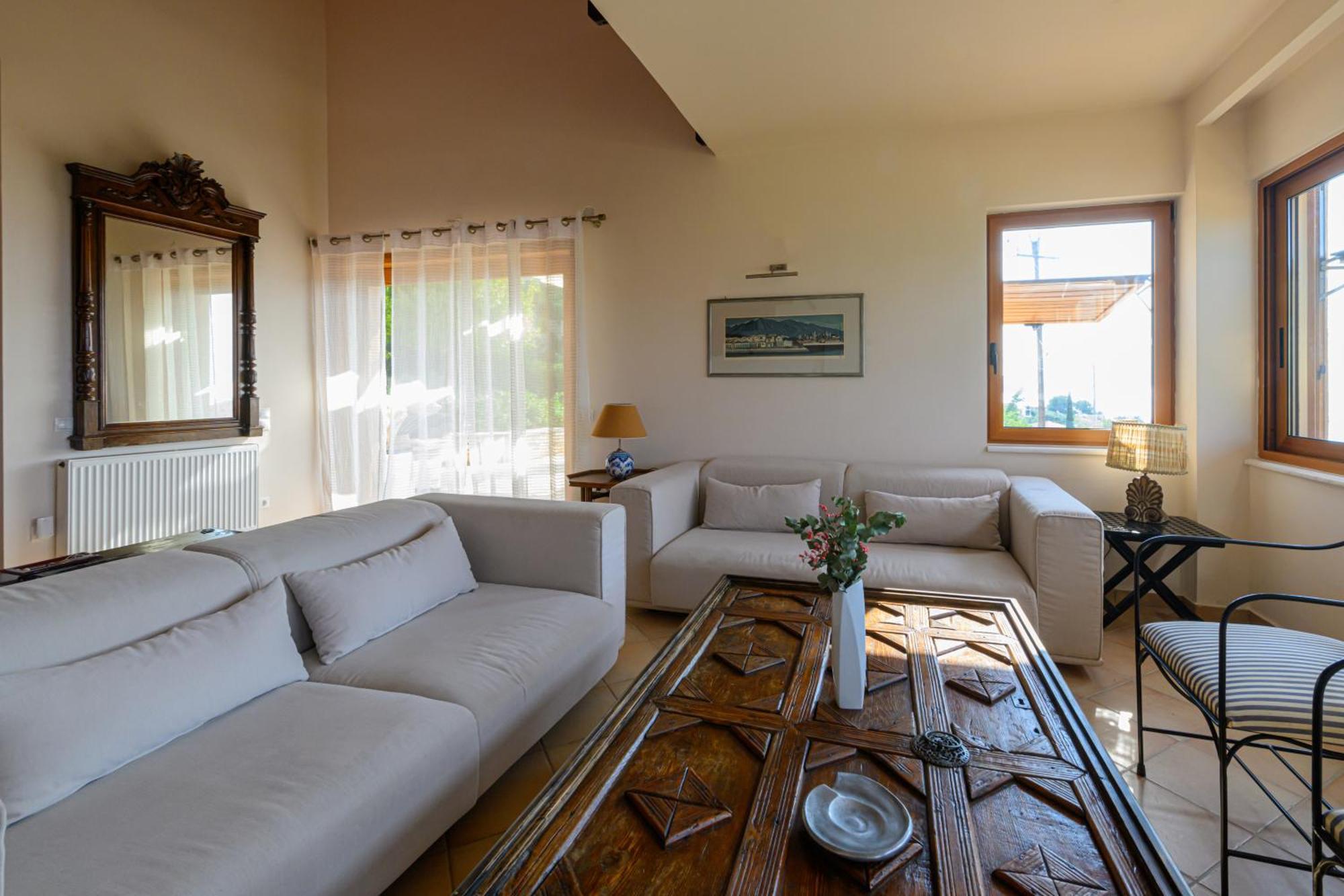 Mani Tower Villa Akrogiali 外观 照片