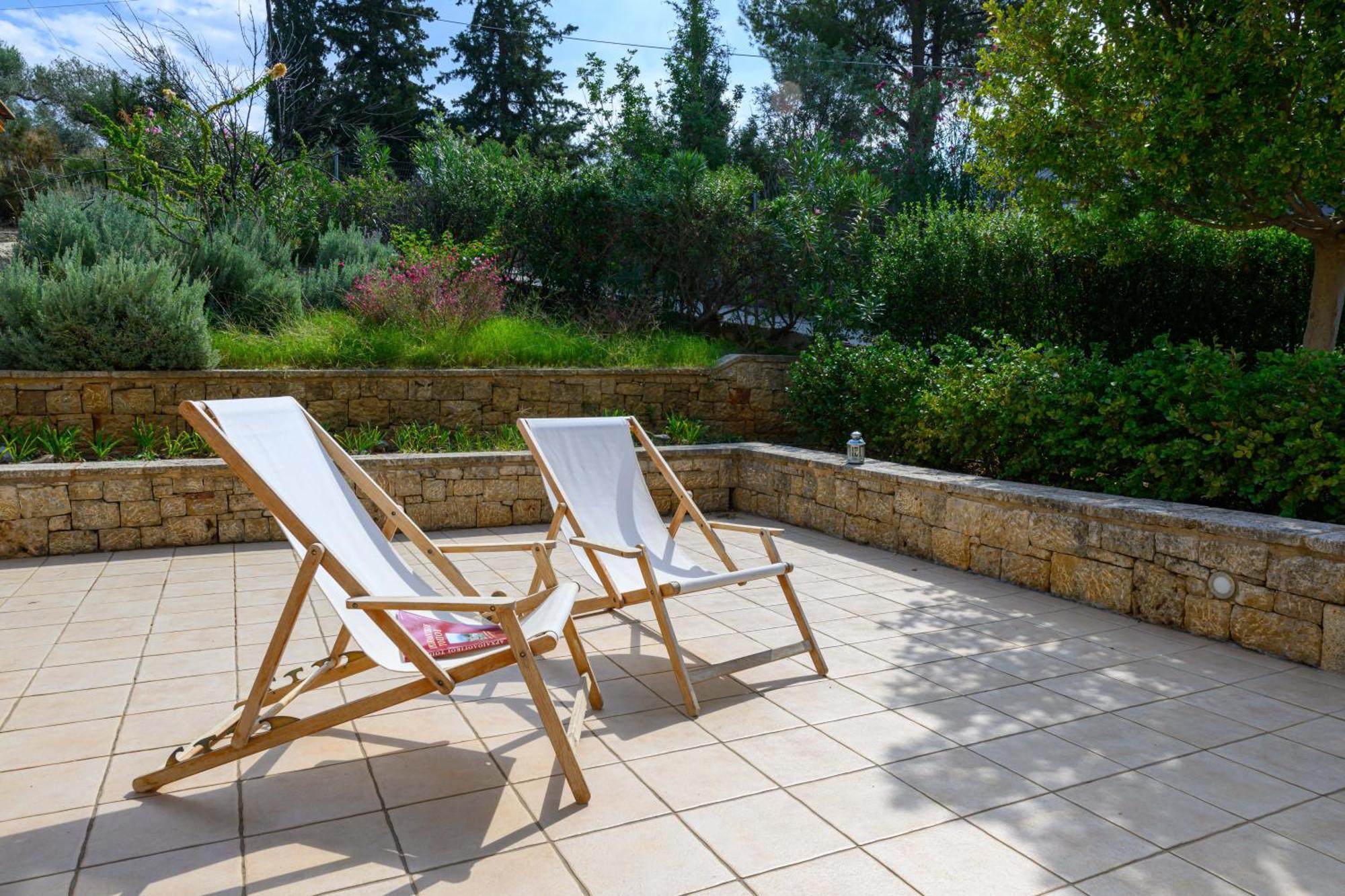 Mani Tower Villa Akrogiali 外观 照片