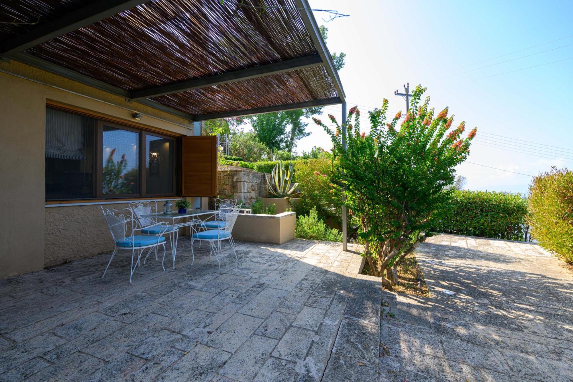 Mani Tower Villa Akrogiali 外观 照片