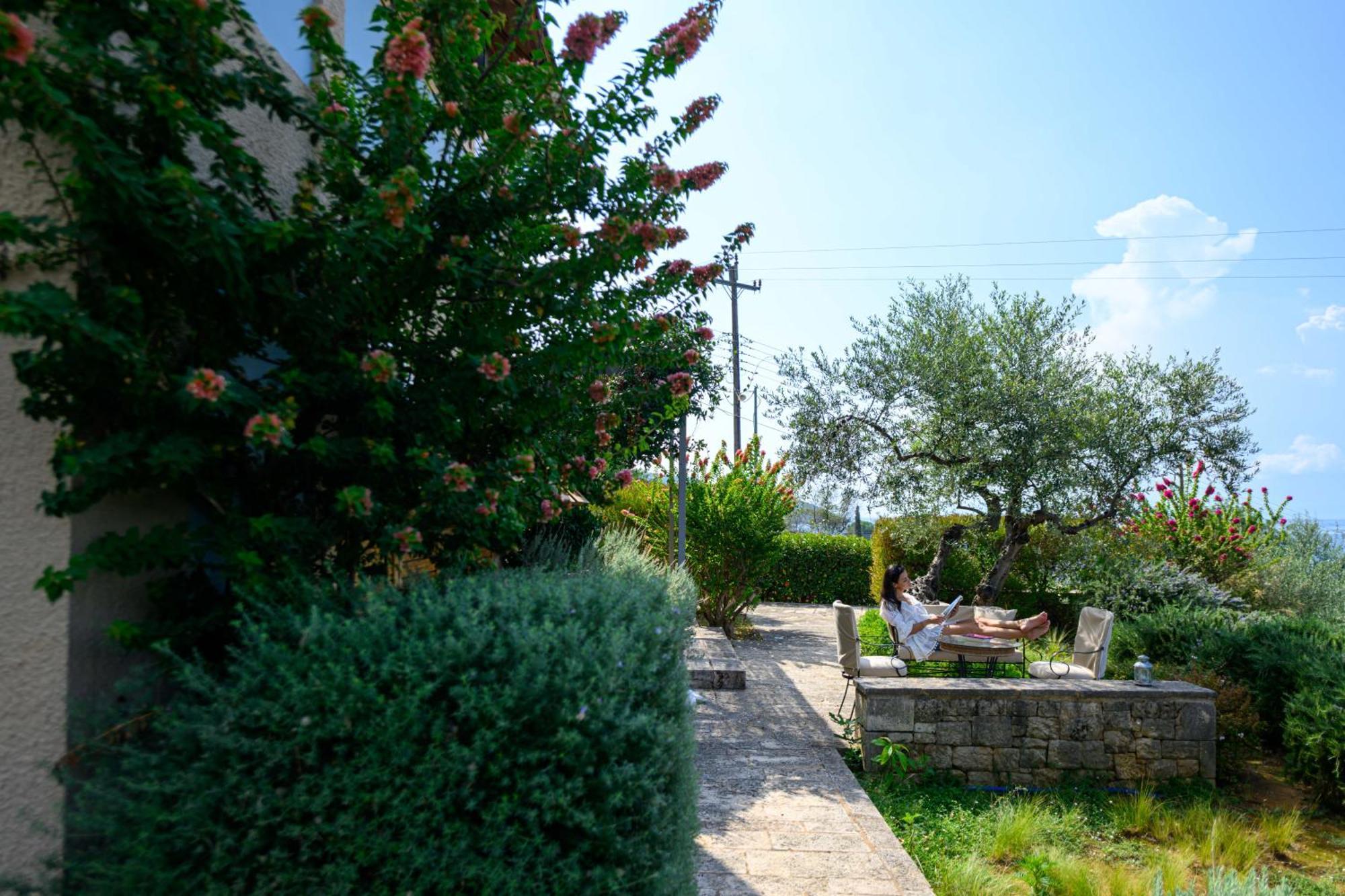 Mani Tower Villa Akrogiali 外观 照片